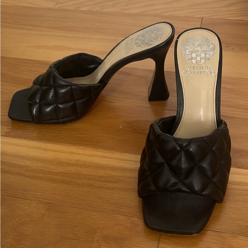 Black heel sandals